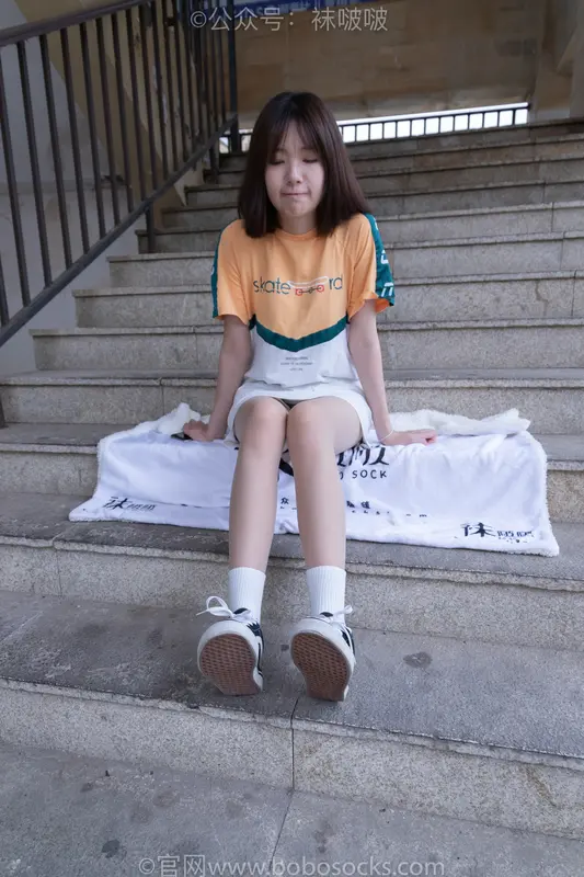 [BoBoSocks袜啵啵]NO.069 小甜豆-vans板鞋、白棉袜、肉丝 - BoBoSocks袜啵啵