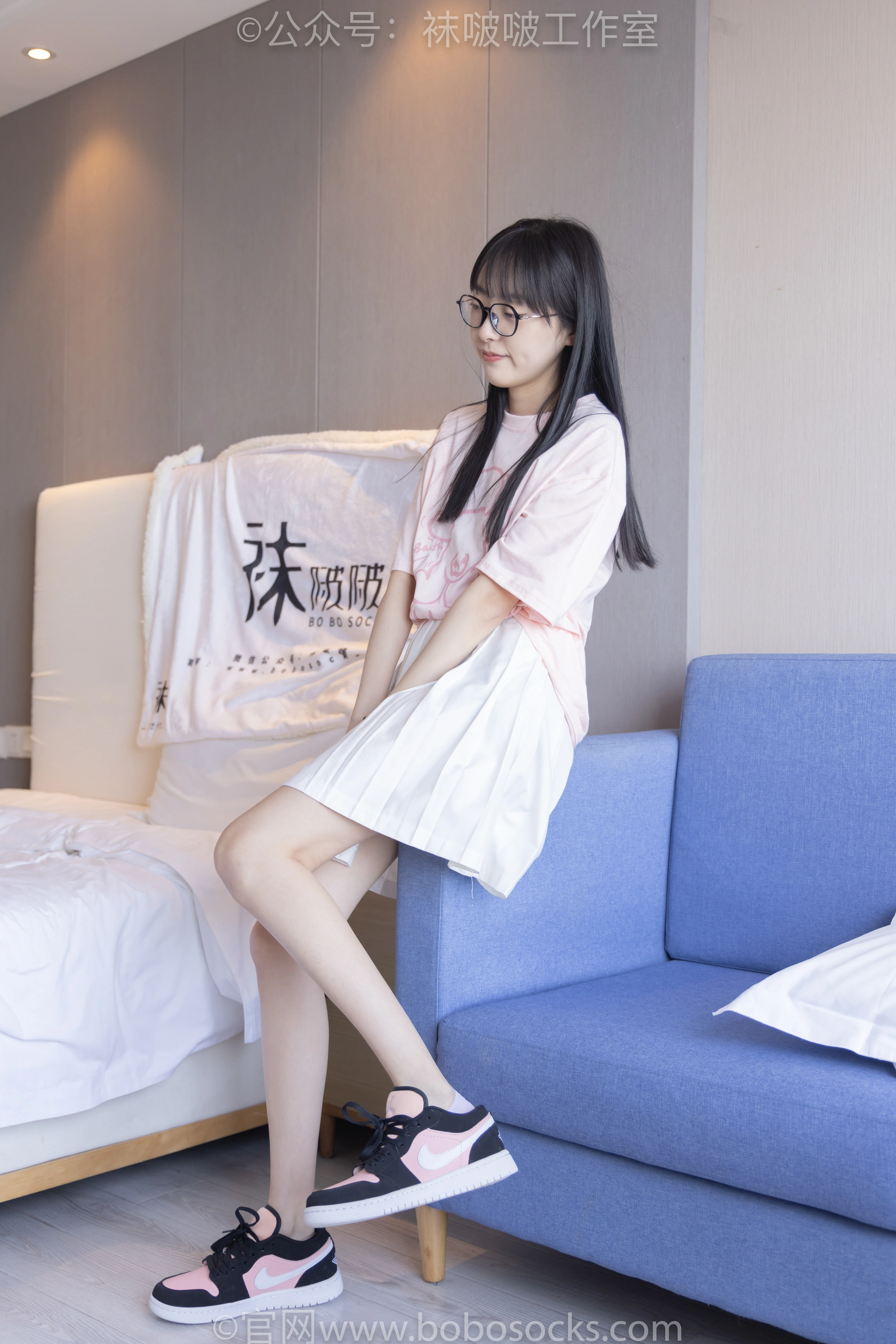 [BoBoSocks袜啵啵]NO.091 稚予-板鞋、淡粉色船袜、黑色船袜、裸足 2